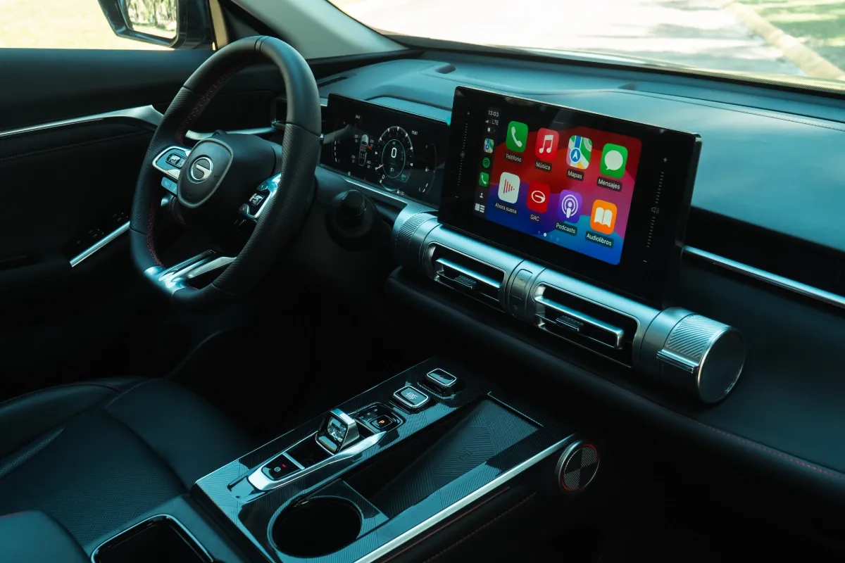 gac full hibrido emkoo interior