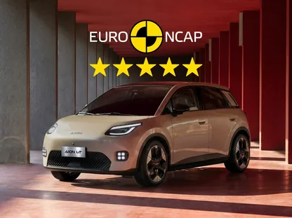 Vehículo eléctrico GAC AION UT PREMIUM sometido a las pruebas de choque e impacto Euro NCAP con calificación de 5 estrellas.